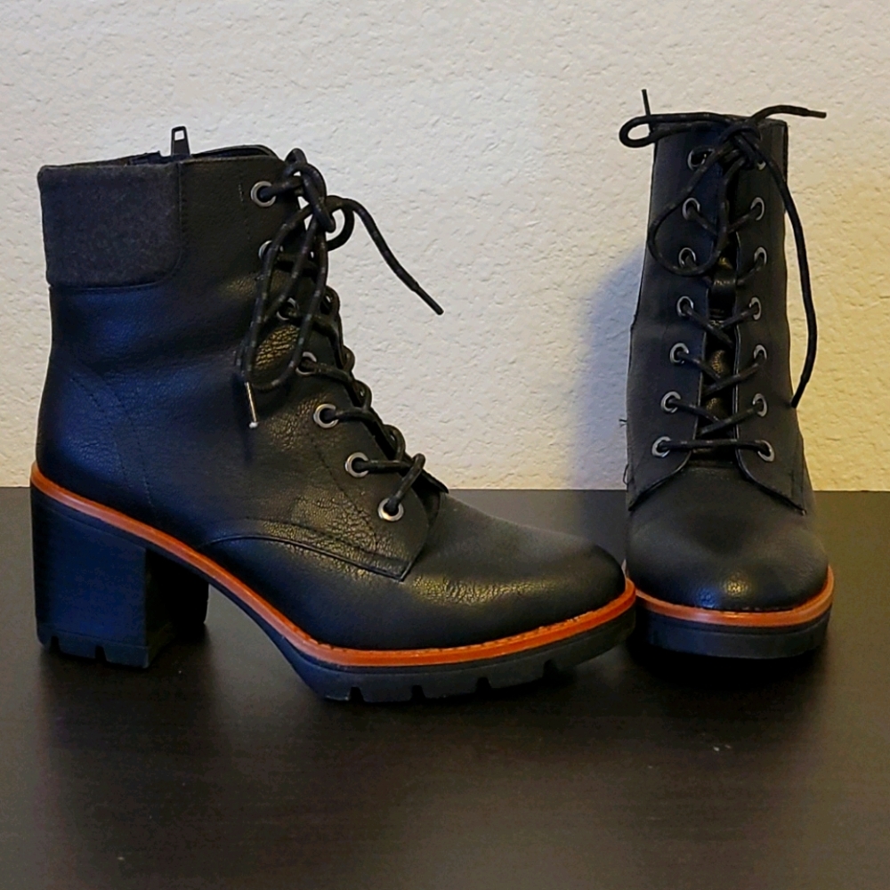 Naturalizers heel booties